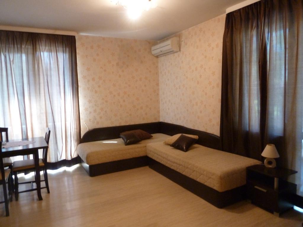 Tarnovski Dom Guest Rooms Veliko Tărnovo Cameră foto